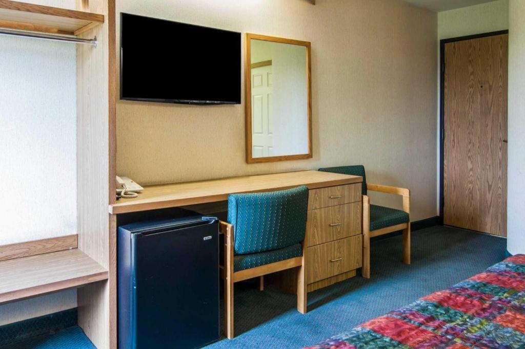 Rodeway Inn Сейлем Екстер'єр фото