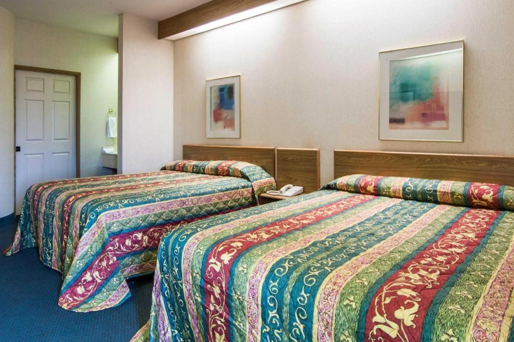 Rodeway Inn Сейлем Екстер'єр фото