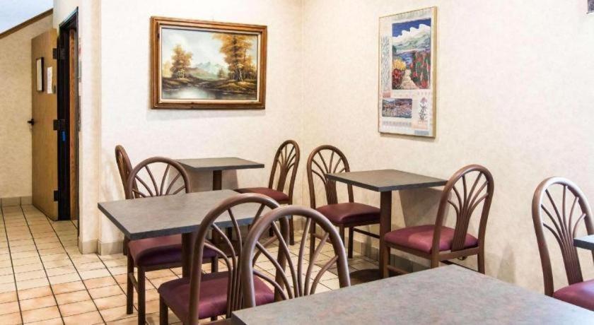 Rodeway Inn Сейлем Екстер'єр фото